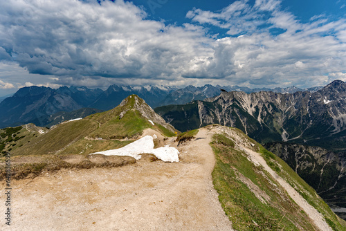 Obraz na płótnie View over the Tirol Alpes near Seefeld in Austria w salonie