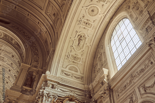Tableau sur toile Interior decoration view inside the St Michael Church Munich