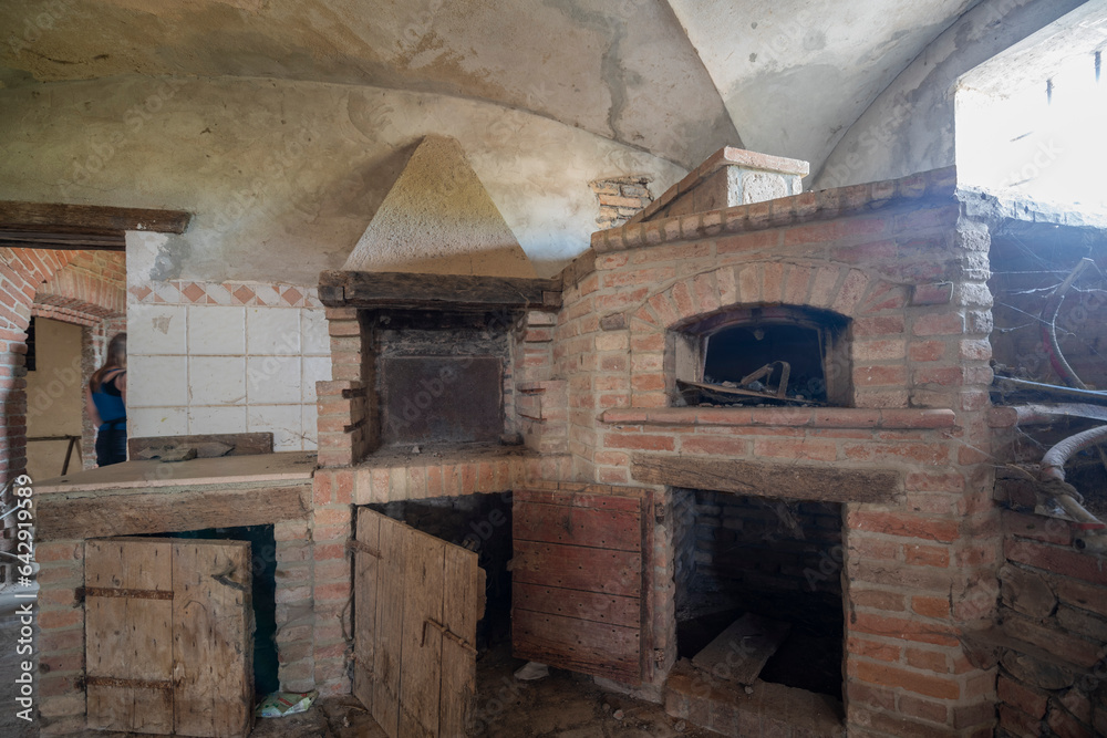 Cursed Renaissance Manor: Unveiling the Haunting Mysteries of an Abandoned Villa in Emilia Romana, Italy Cursed Renaissance Manor: Unveiling the Haunting Mysteries of an Abandoned Villa in Emilia Romana, Italy