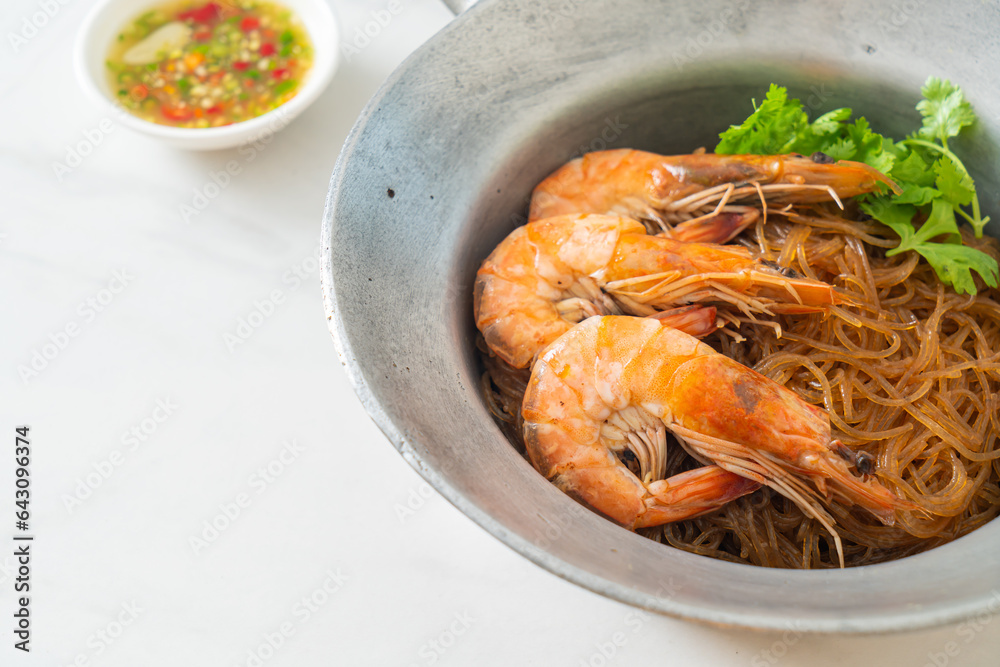 Casseroled or Baked Shrimp with Glass Noodles Casseroled or Baked Shrimp with Glass Noodles