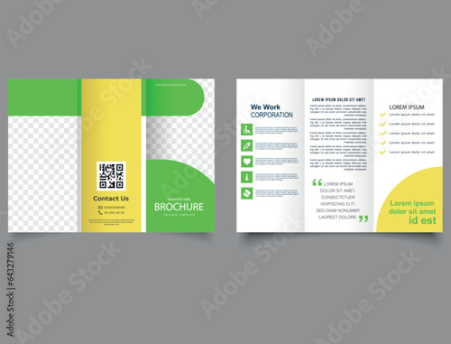 Green medical trifold brochure. editable trifold brochure template design. Editable flyer for a private clinic.