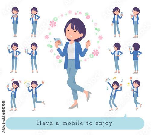 スマホを使って楽しむ広報担当女性のセット