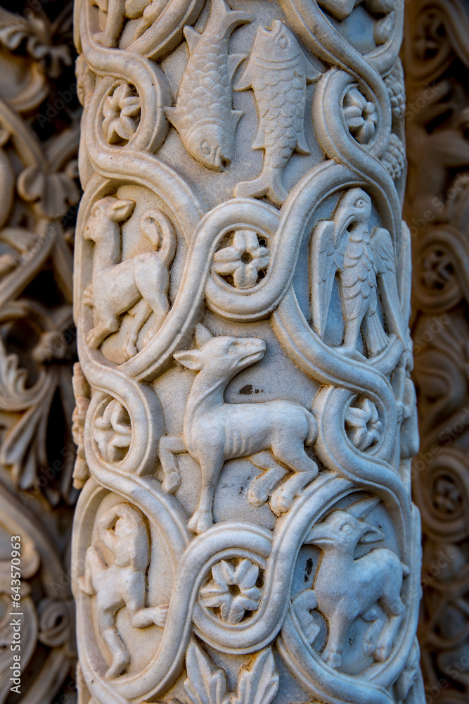 Santa Maria Nuova cathedral cloister, Monreale, Sicily, Italy. Column detail.