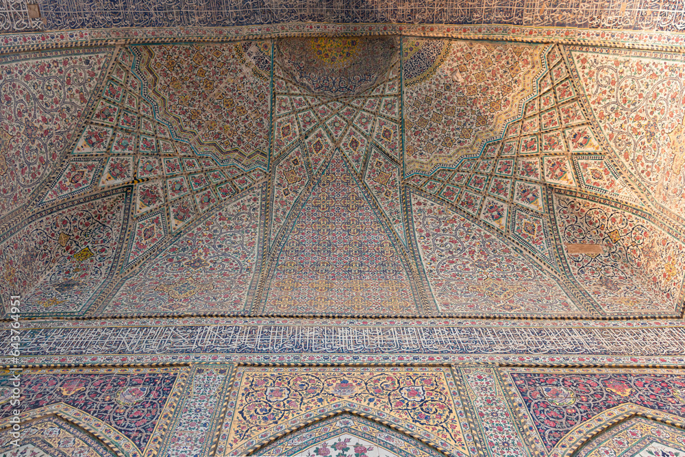 details of the Vakil Mosque details of the Vakil Mosque