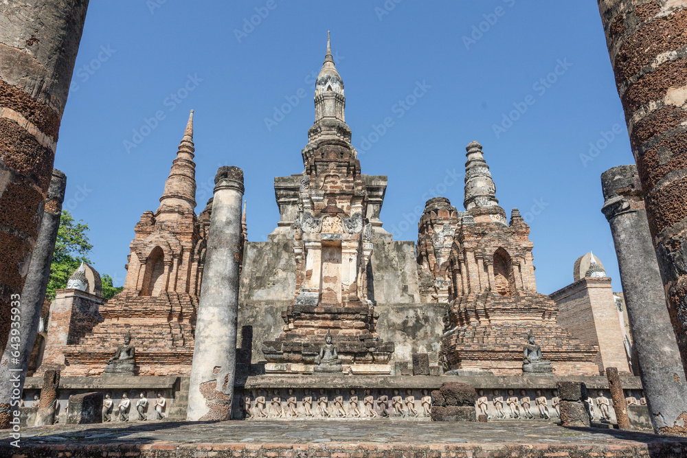 Ancient temple in Sukhothai province
Ps. Public Domain