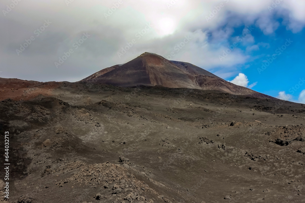 Etna Paesaggio vulcanico 375