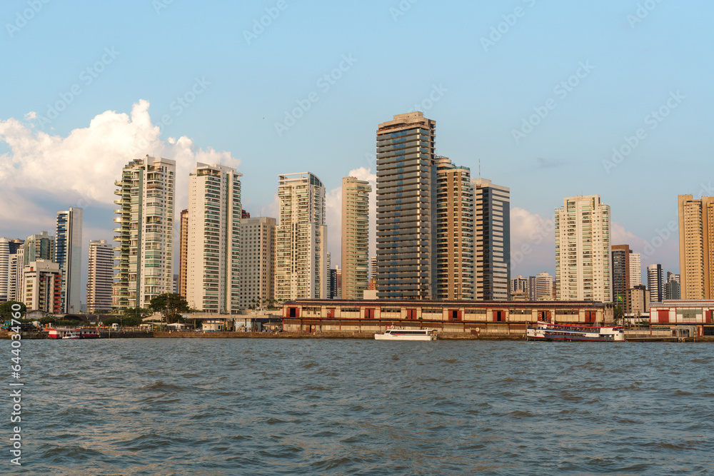 Fototapeta premium Margens da Baia do Guajará em Belem Pará