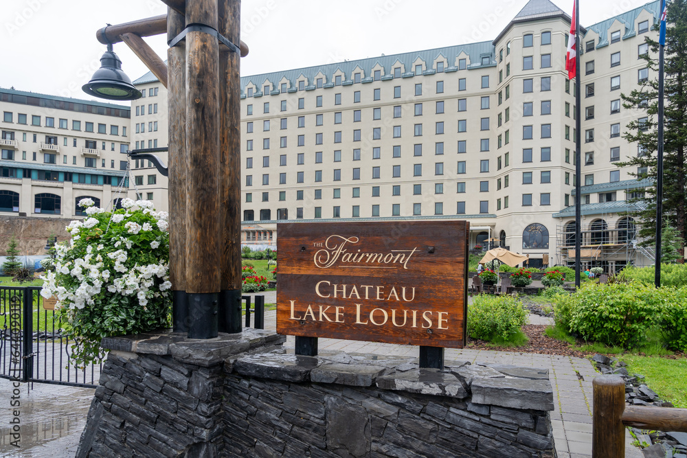 Foto de Fairmont Chateau Lake Louise hotel in Lake Louise, AB, Canada ...