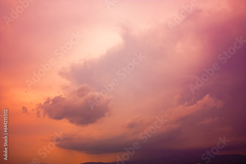 Fototapeta Naklejka Na Ścianę i Meble -  Photo of rainy clouds and pink sky.