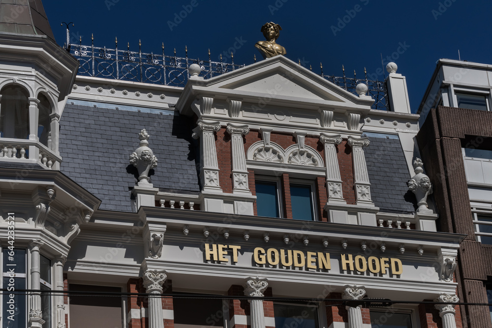Foto de Cafe-restaurant building Het Gouden Hoofd (1889), later cafe l