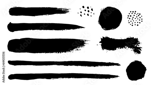 ブラシで描いた線や円のグラフィックセット　黒色