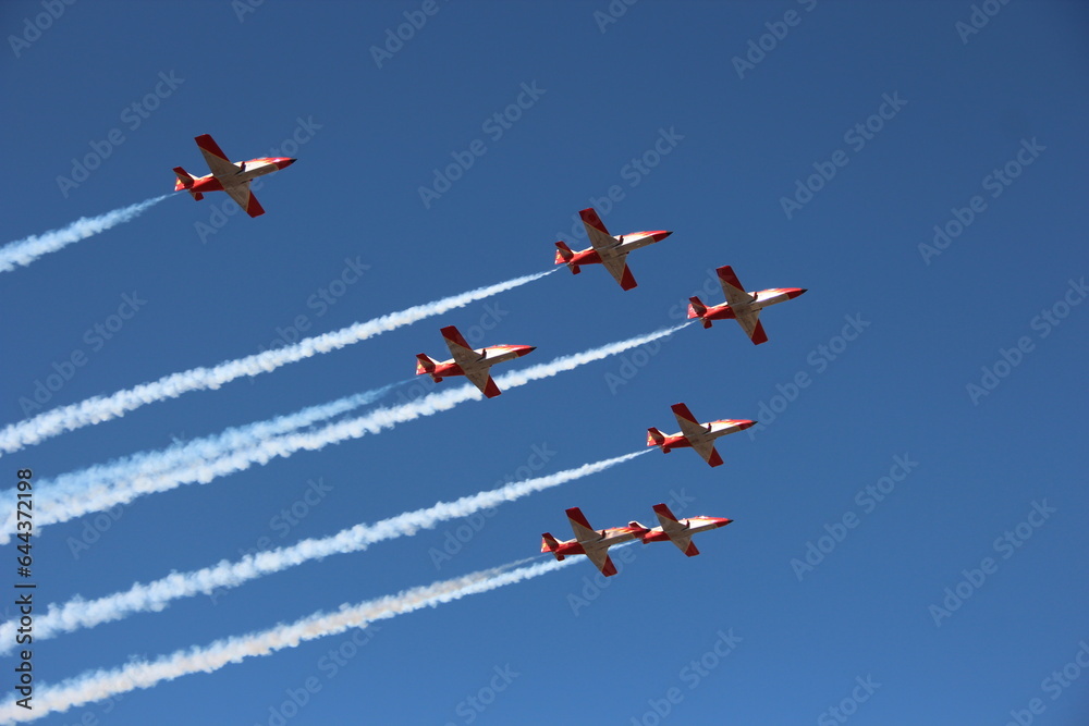 AVIONES DE COMBATE DEL EJERCITO ESPAÑOL PATRULLA AGUILA EJERCITO DEL AIRE DESFILE AEREO AVIONES DE COMBATE DEL EJERCITO ESPAÑOL PATRULLA AGUILA EJERCITO DEL AIRE DESFILE AEREO