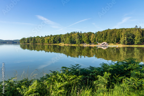 Le Lac des Settons dans le Morvan