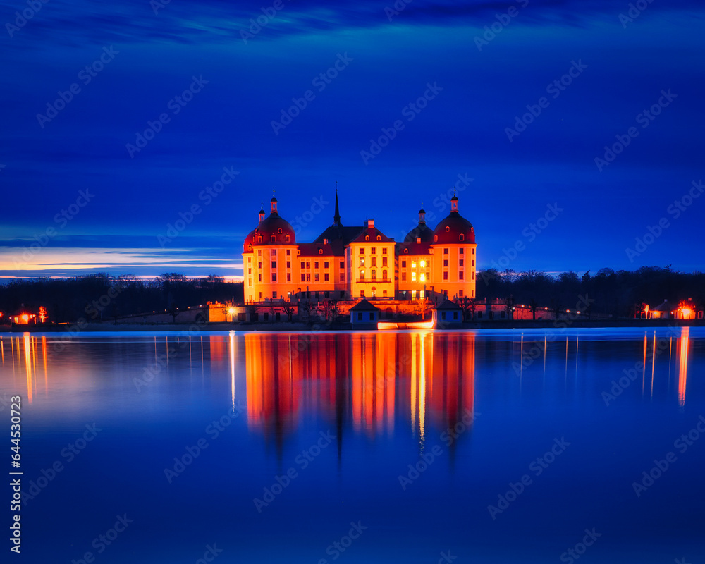 Barockschloss Schloss Moritzburg bei Dresden - Wasserschloss - Jagdschloss - Barock - Moritzburg Castle - Saxony, Germany, Europe - High quality photo	