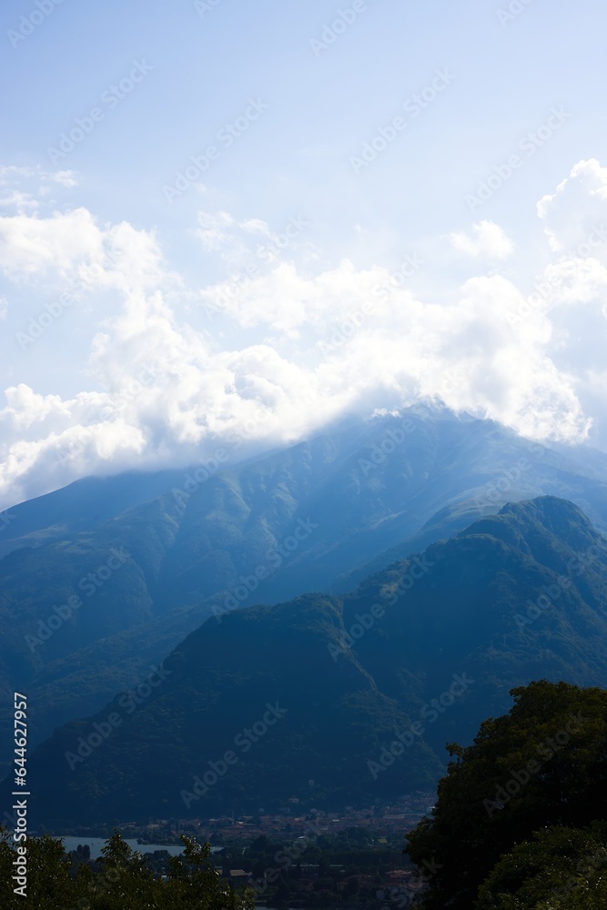 Obraz premium Mountain ranges near Lake Como in Italy.