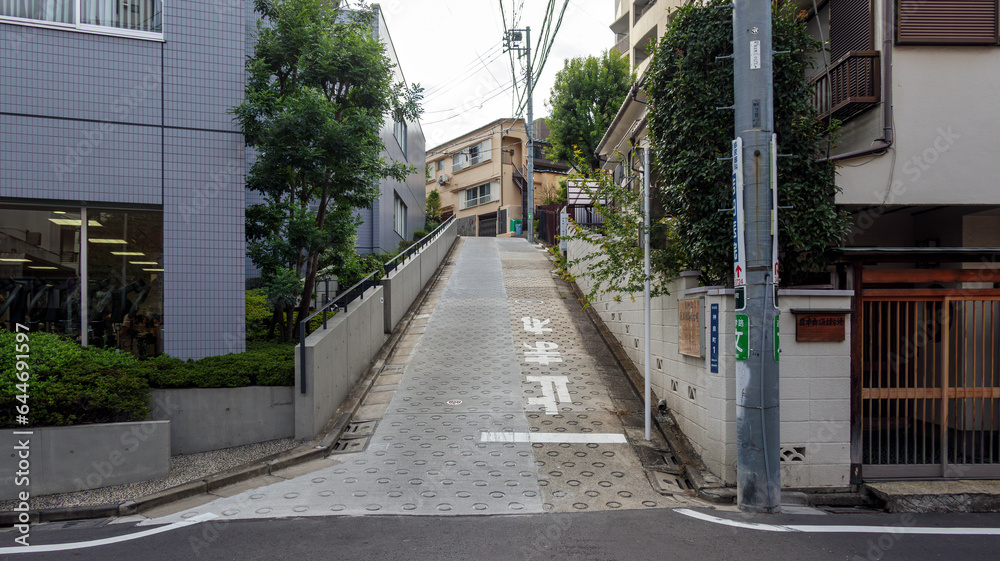 住宅街の坂道