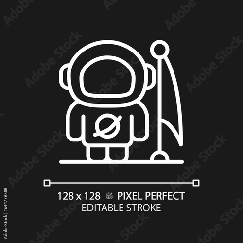 Man on moon pixel perfect white linear icon for dark theme. Lunar landing. Astronaut suit. Space achievement. First step. Thin line illustration. Isolated symbol for night mode. Editable stroke