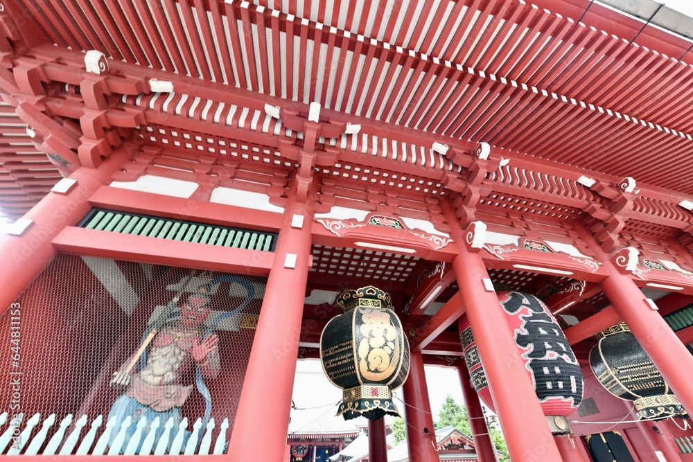 Kaminari-mon in ASAKUSA, JAPAN