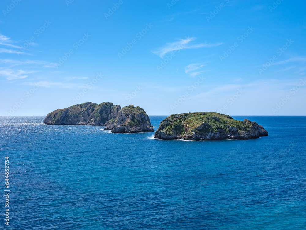Beautiful views of protected islands Beautiful views of protected islands