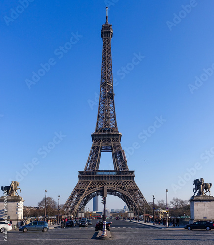 セーヌ川に架かるイエナ橋からエッフェル塔（パリ フランス）