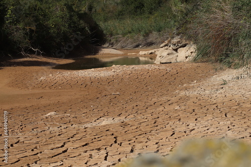 Paisaje, barro, presa sin agua
Sequía, verano 2023