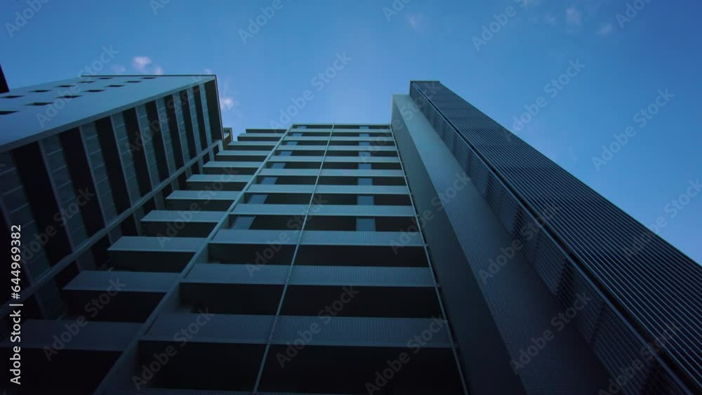 [Timelapse] Towering high-rise apartments and flowing clouds
