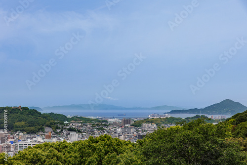 愛媛 松山城から見る松山市街の街並みと松山港