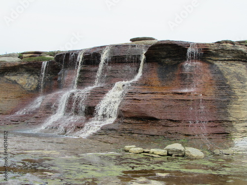 Magnifiques ascades et chutes d'eau. photo