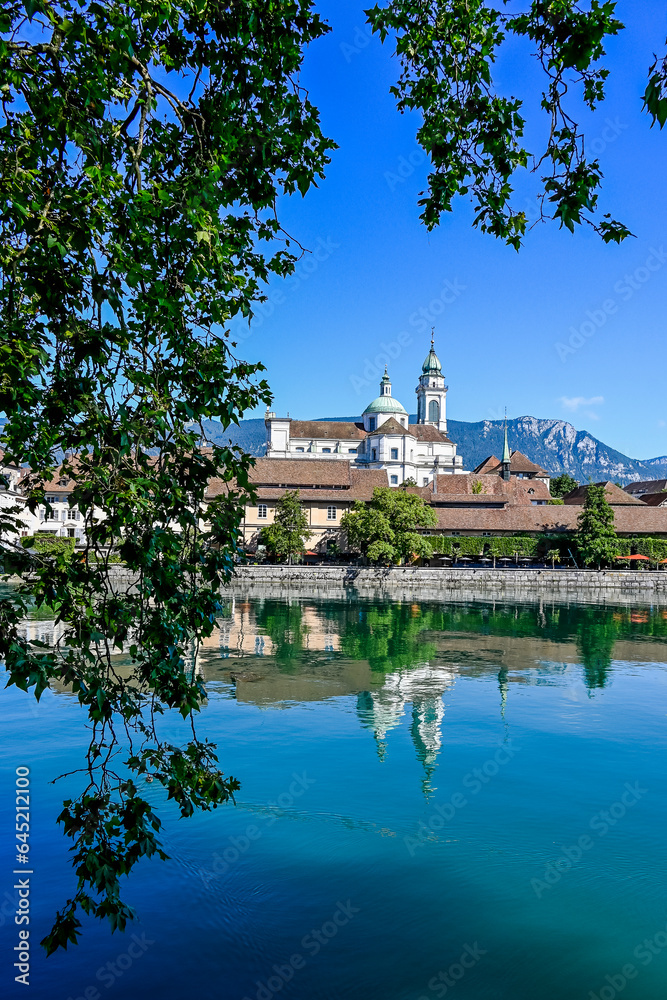 Solothurn, Aare, Altstadt, Kathedrale, St. Ursen-Kathedrale, Barock, Stadt, Fluss, Landhausquai, Kreuzackerbrücke, Uferweg, Sommer, Schweiz Solothurn, Aare, Altstadt, Kathedrale, St. Ursen-Kathedrale, Barock, Stadt, Fluss, Landhausquai, Kreuzackerbrücke, Uferweg, Sommer, Schweiz