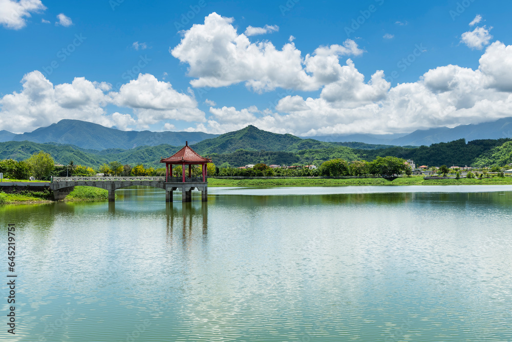 Naklejka premium Beautiful view of the Meinong Lake in Kaohsiung, Taiwan. it is the second-largest artificial lake in Kaohsiung.