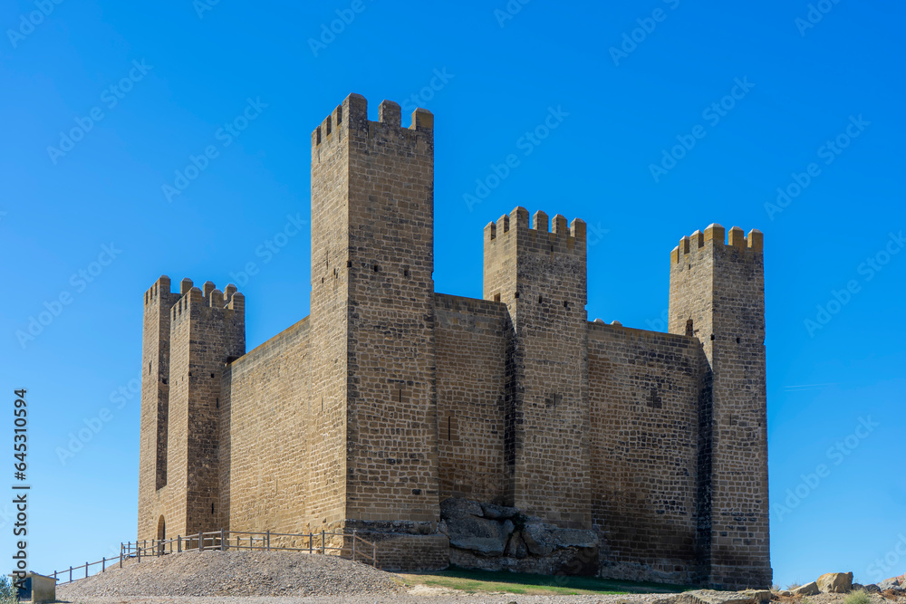 Castillo de Sádaba en la comunidad autonómica de Aragón, España	