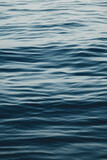 Eau de mer bleu