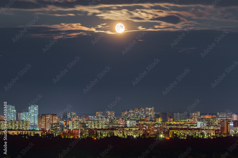 Fototapeta premium Full Moon over the night cit