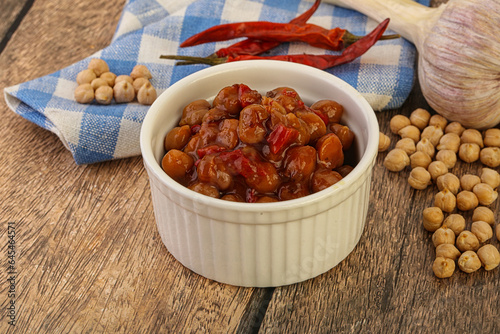 Baked chickpea with tomato sauce