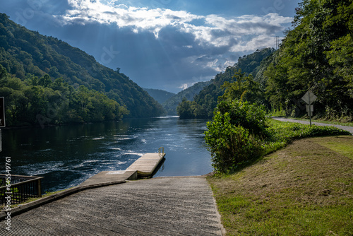 Fototapeta Naklejka Na Ścianę i Meble -  lake fontana, NC