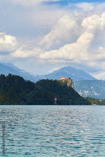 Obraz na płótnie Bled Castle on a cliff over the lake Bled in Slovenia w salonie