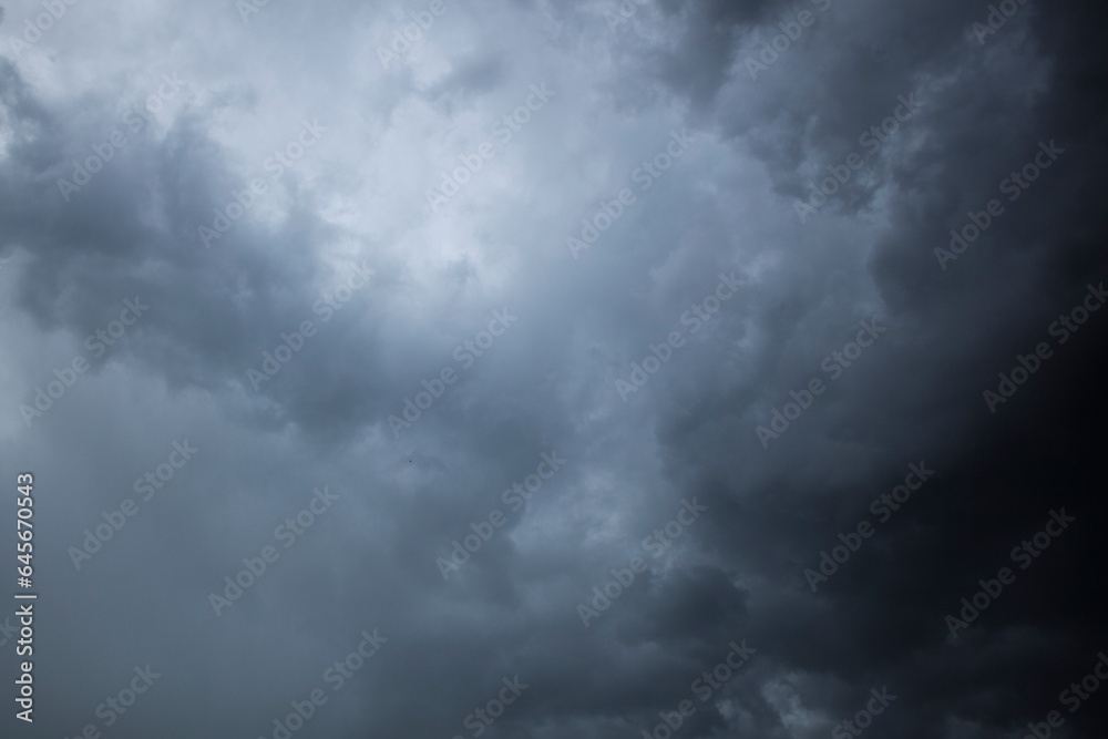 Dramatic thunderstorm clouds Dramatic thunderstorm clouds