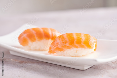 sushi salmon nigiri