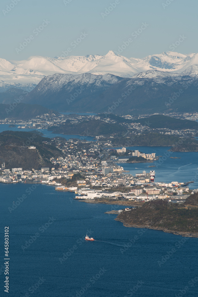 Norwegian landcapes with snowy mountains