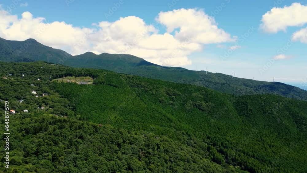 山の中の村 山の中の村