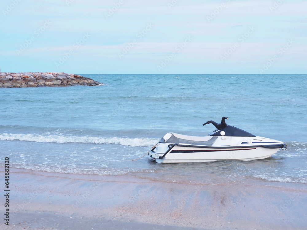 Naklejka premium Empty white Small motor boat