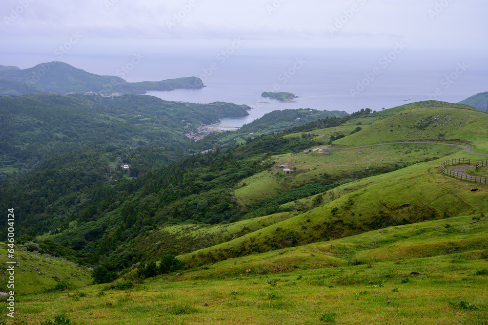 島根県隠岐、赤はげ山からの眺め