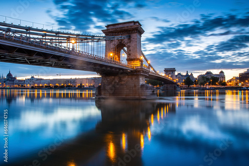 Canvas Print chain bridge