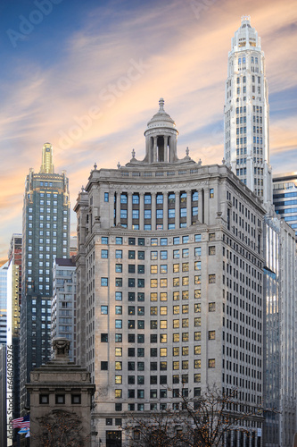 Modern and traditional architectural styles coexist throughout Chicago s prominent buildings and historic towers.
