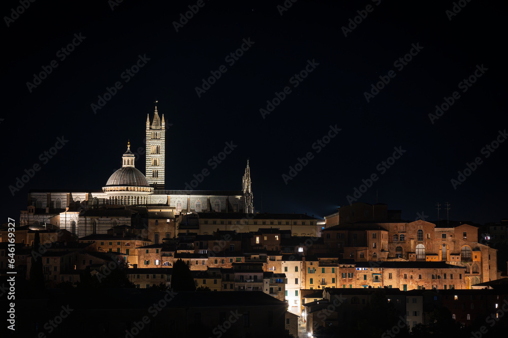 Night view of Siena, and its famous Duomo