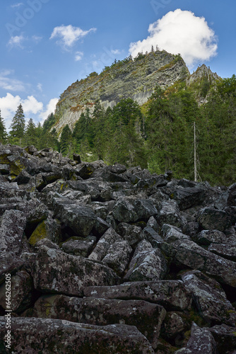 Detunatele basalt rock formations