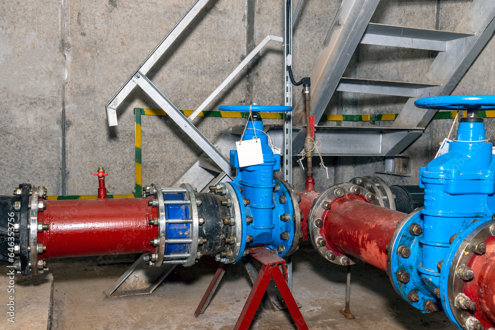 Pumps for pumping water from fire tanks to the fire extinguishing system in production. Pumps, valves and pipes. Pumps for pumping water from fire tanks to the fire extinguishing system in production. Pumps, valves and pipes.