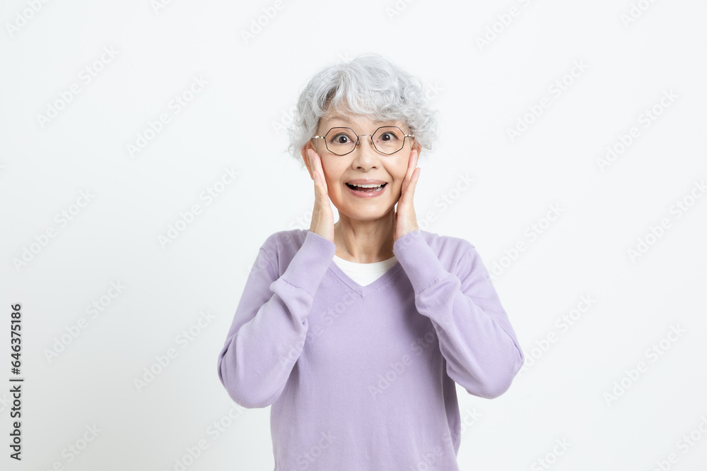 日本人シニア女性