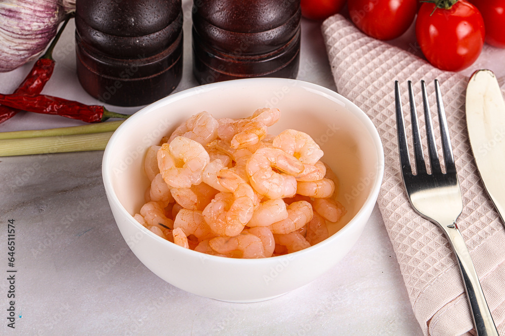 Cocktail prawns in the bowl Cocktail prawns in the bowl