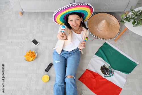Young Mexican woman in somb...